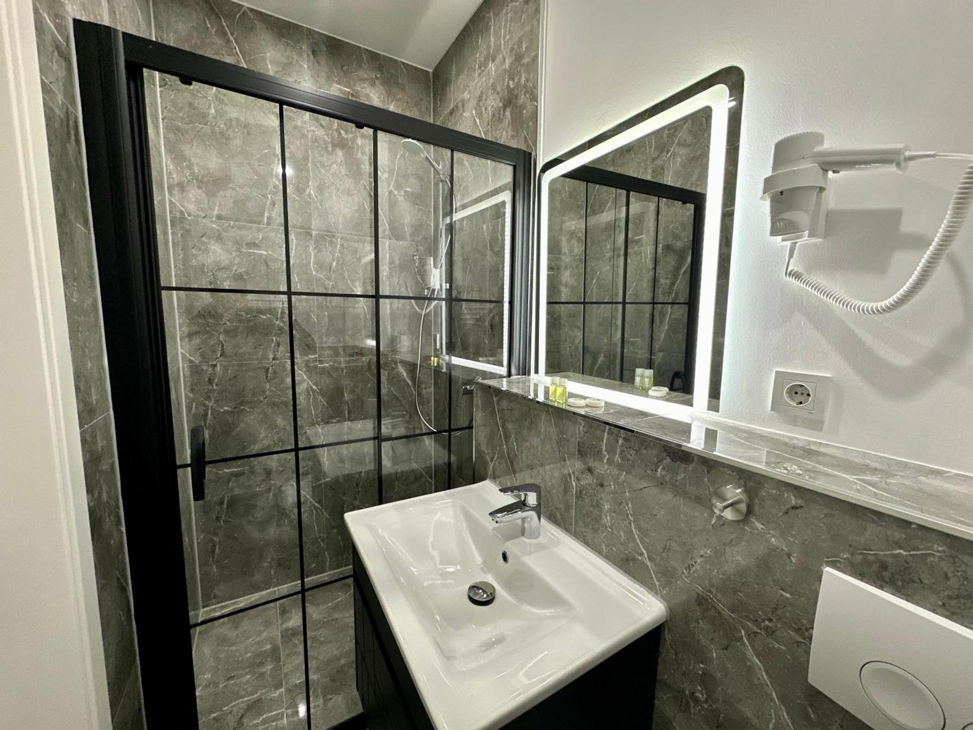 Durmaz Hotel Hannover Esterno foto